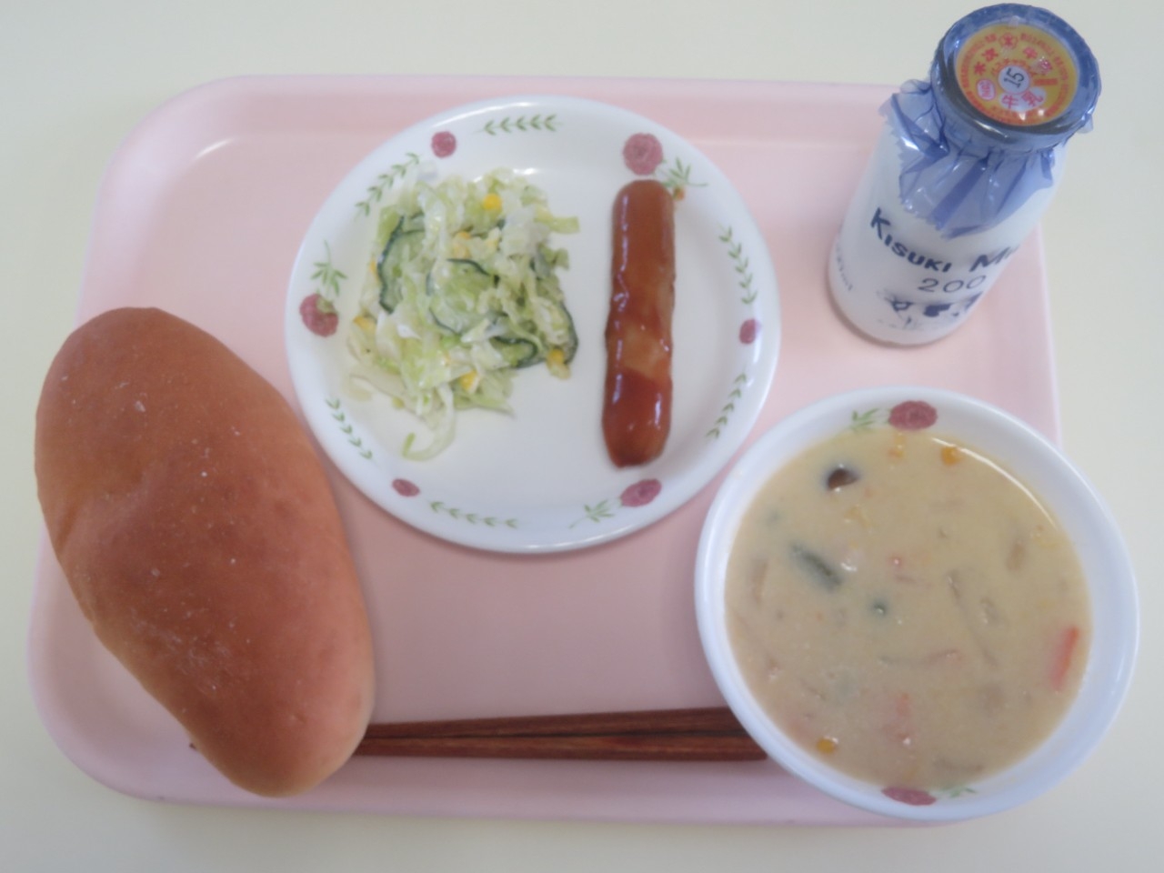 今日の給食の写真