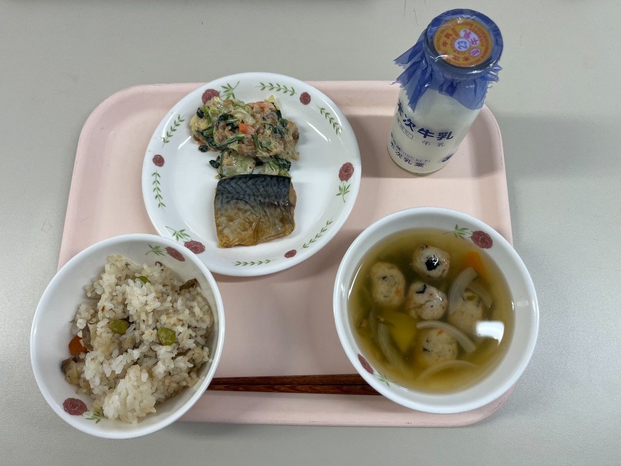 今日の給食の写真