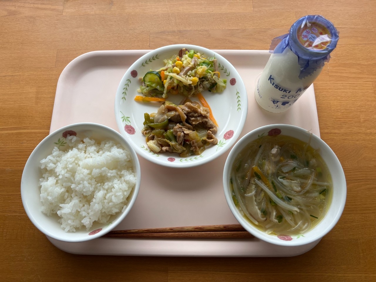 今日の給食の写真