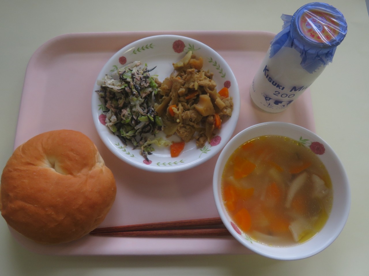 今日の給食の写真