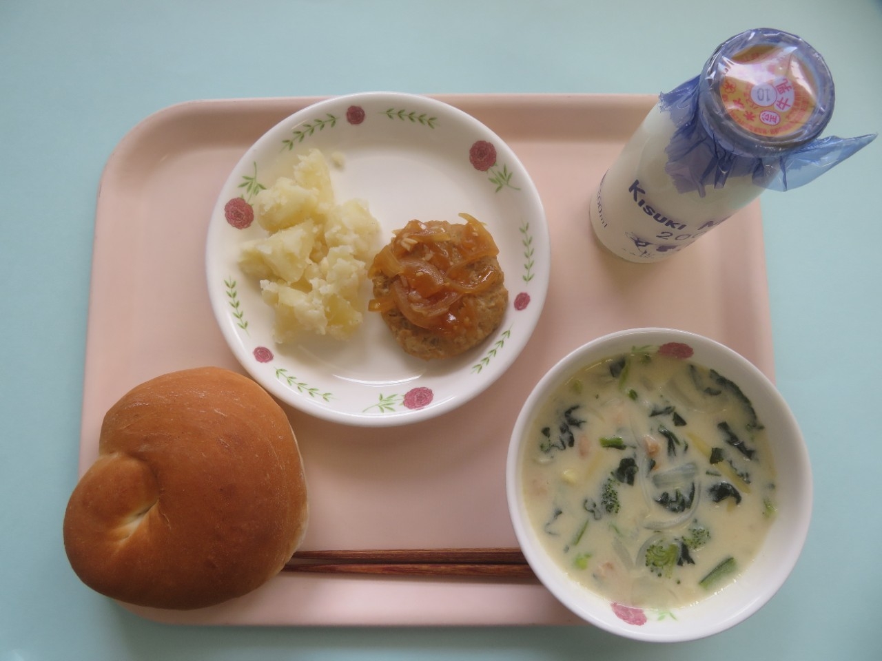 今日の給食の写真
