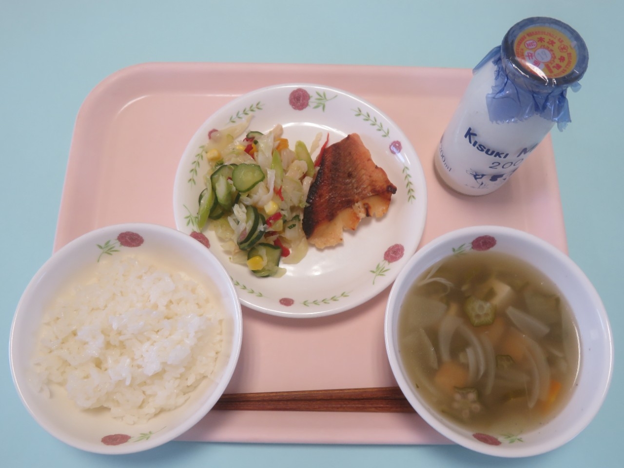 今日の給食の写真