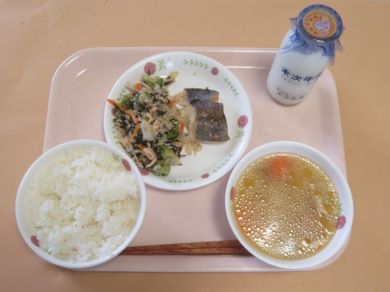 今日の給食の写真