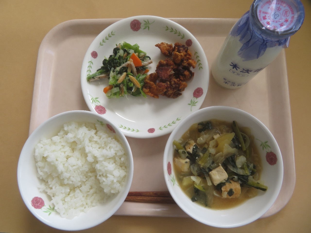 今日の給食の写真