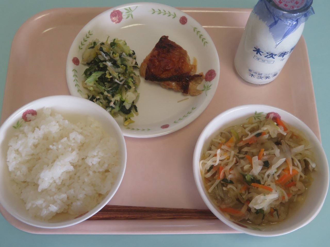 今日の給食の写真