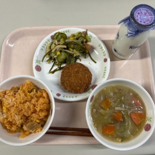 １０月３１日（金）