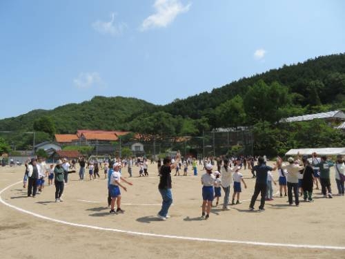 運動会、晴天の下、力を出し切りました（その２）