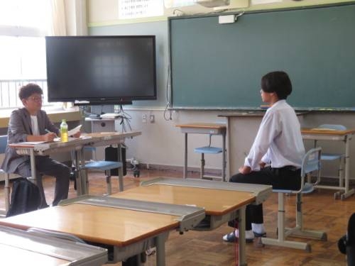 ３年生「模擬面接」を実施しました（7/10）