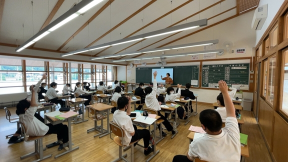 お知らせ 今日も学習に励んでいます 雲南市立三刀屋中学校