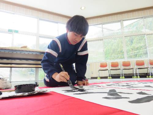 校内書初め会