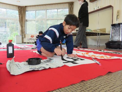 校内書初め会