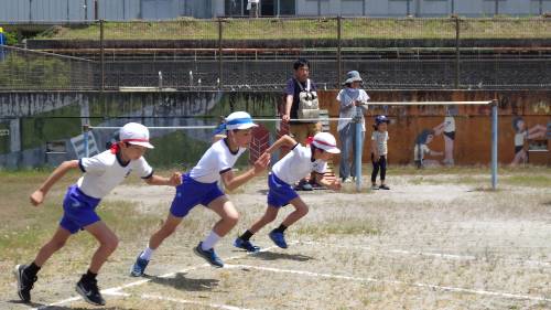ふれあい運動会（その４）短距離走・応援タイム