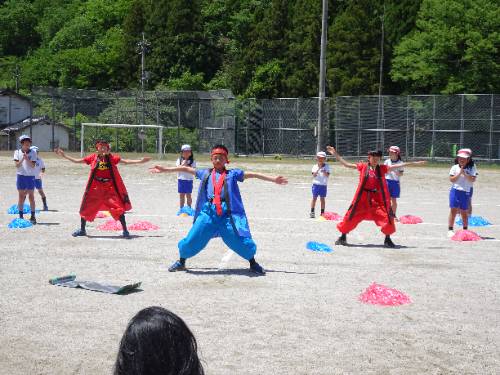 ふれあい運動会（その４）短距離走・応援タイム