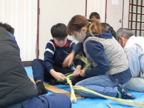 名人に学ぶ しめ縄作り
