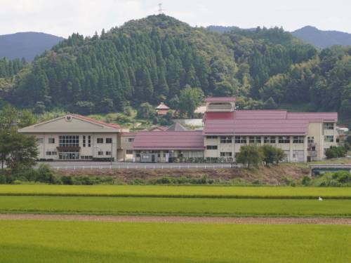 海潮小学校の校舎